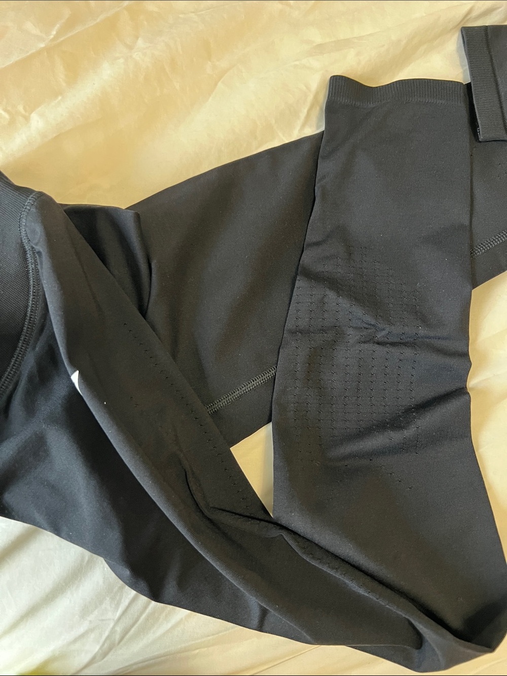 Gymshark Leggings NWOT - Picture 2 of 3